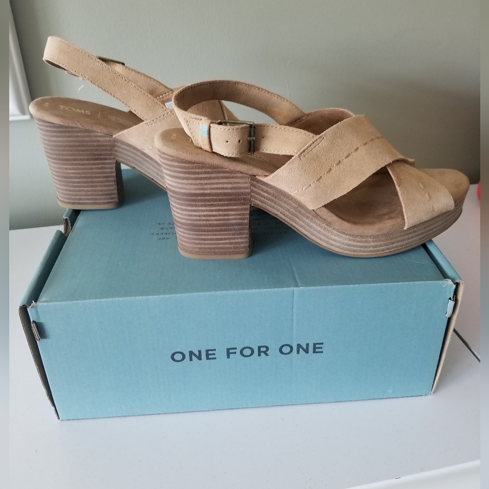 TOMS 'Ibiza' Women's Beige Strappy Sandals